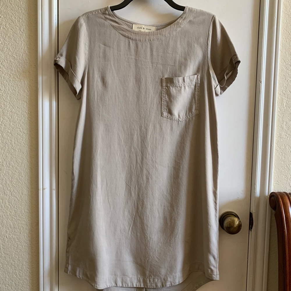 NWOT Cloth & Stone shift dress button back size XS